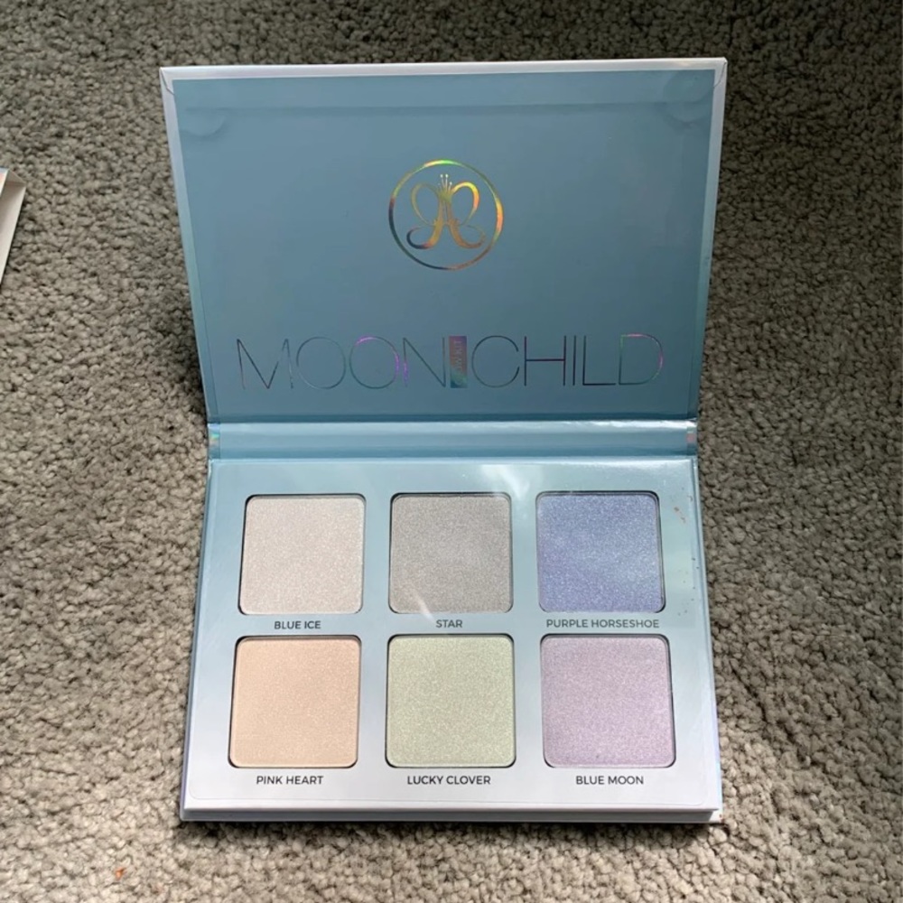 Anastasia Beverly Hills Moonchild